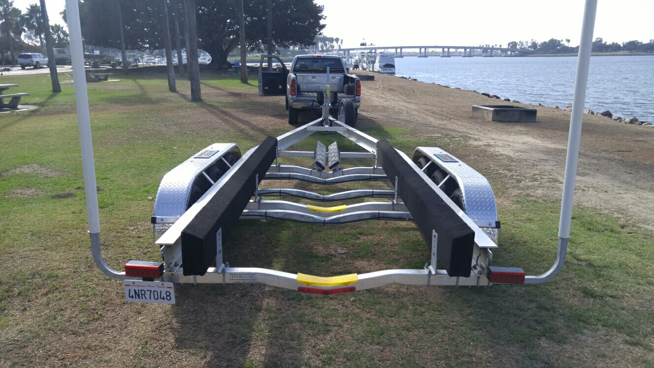 California Coaster 18KHD 28′31′ boat trailer for sale Western Boat